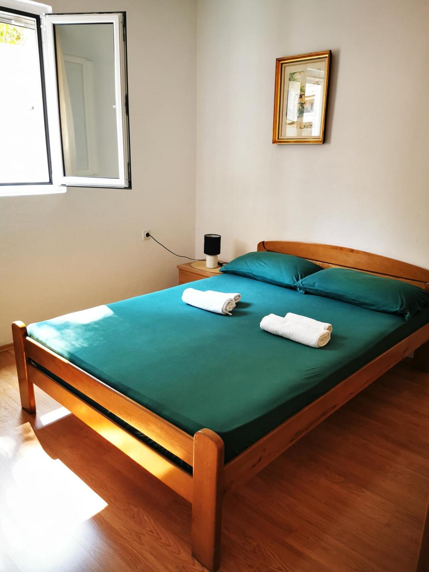 Apartments Vila Andja Sveti Stefan Bilik gambar