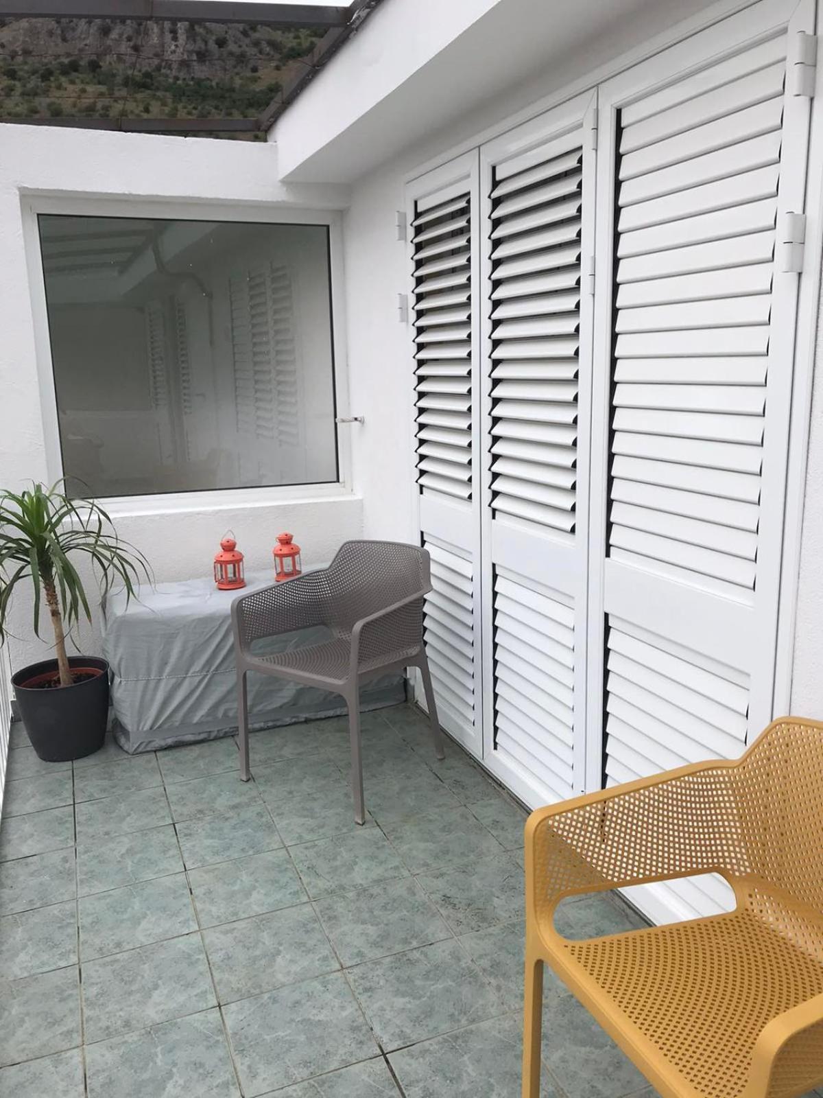 Apartments Vila Andja Sveti Stefan Bilik gambar