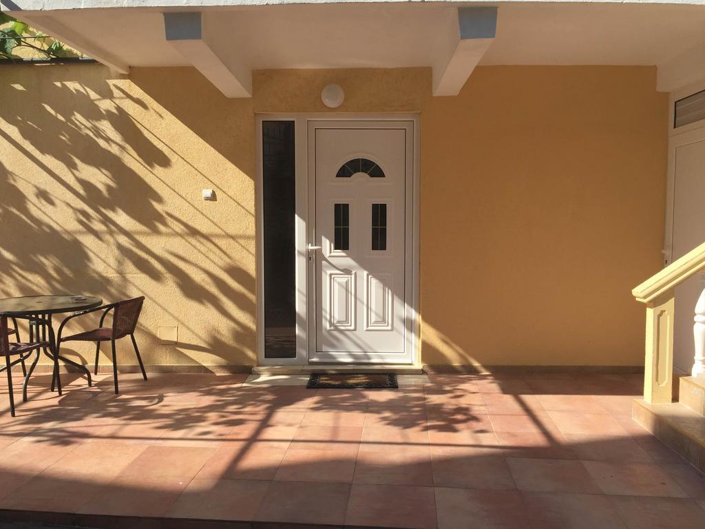 Apartments Vila Andja Sveti Stefan Luaran gambar